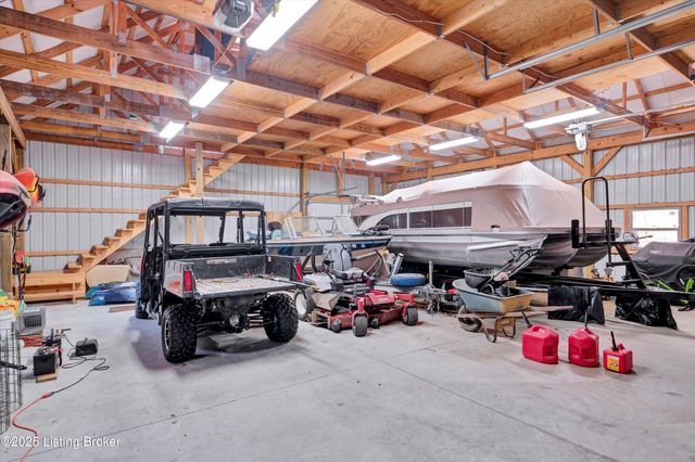 184 Furnace Branch Rd, Bee Spring, KY 42207