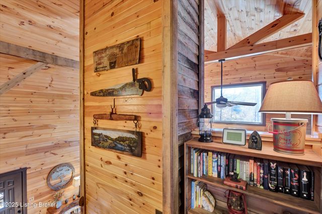 184 Furnace Branch Rd, Bee Spring, KY 42207