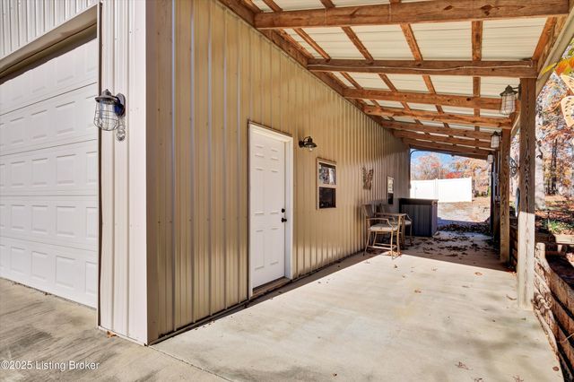 184 Furnace Branch Rd, Bee Spring, KY 42207