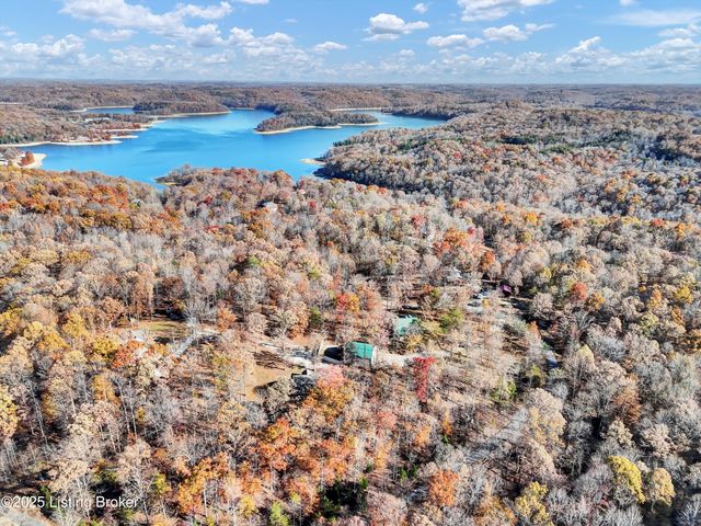 184 Furnace Branch Rd, Bee Spring, KY 42207