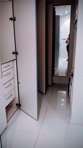 798 Crandon Blvd 55-B, Key Biscayne, FL 33149