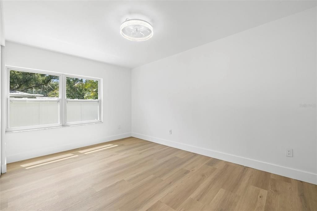 Image 20 of property listing at 11722 N EDISON AVENUE, Tampa, FL 33612