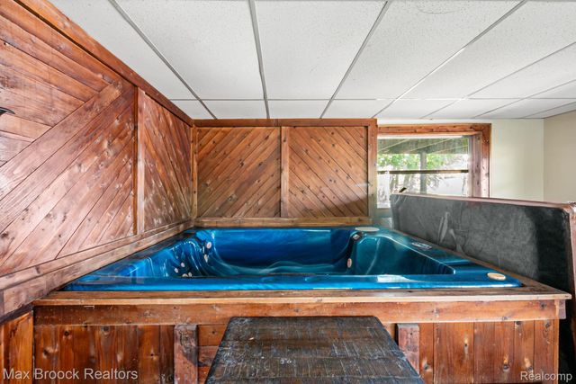 2881 Hope, White Lake Charter Township, MI 48383