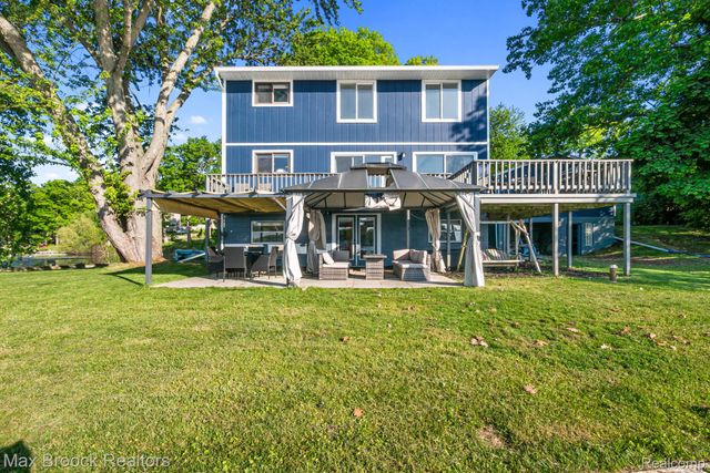 2881 Hope, White Lake Charter Township, MI 48383