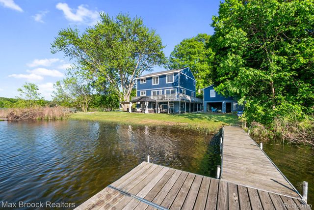 2881 Hope, White Lake Charter Township, MI 48383