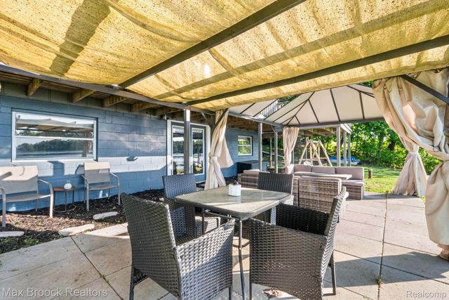 2881 Hope, White Lake Charter Township, MI 48383