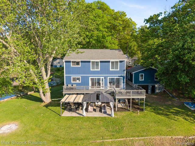 2881 Hope, White Lake Charter Township, MI 48383