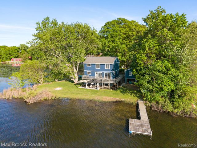 2881 Hope, White Lake Charter Township, MI 48383