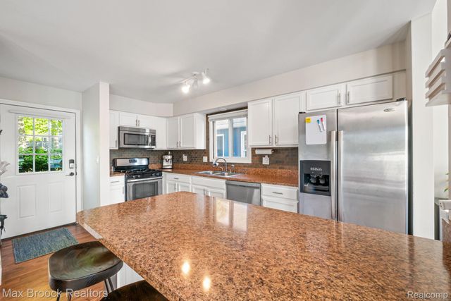 2881 Hope, White Lake Charter Township, MI 48383
