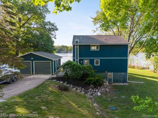 2881 Hope, White Lake Charter Township, MI 48383