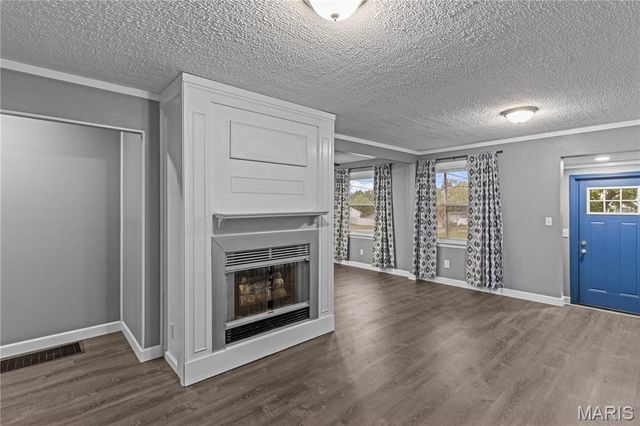 10432 Driver Avenue, Overland, MO 63114