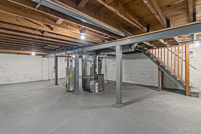 10432 Driver Avenue, Overland, MO 63114