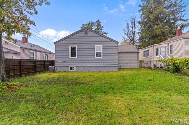 10432 Driver Avenue, Overland, MO 63114