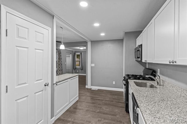 10432 Driver Avenue, Overland, MO 63114