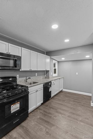 10432 Driver Avenue, Overland, MO 63114