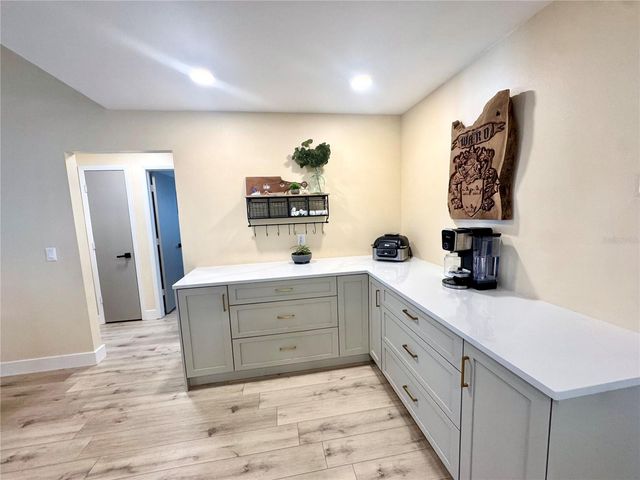 1861 WILLOW OAK DRIVE N, Palm Harbor, FL 34683