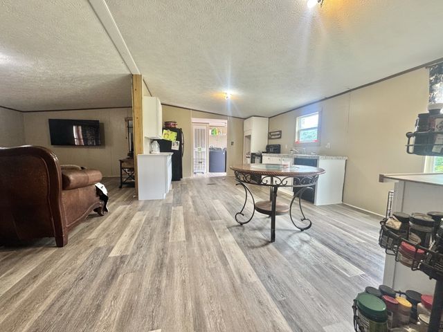 7509 Galen Rd, Lafayette, TN 37083