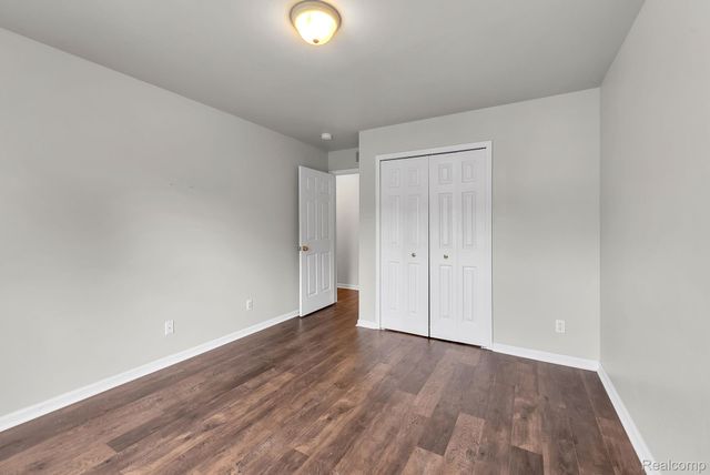 20654 DUNHAM Road, Clinton Charter Township, MI 48038