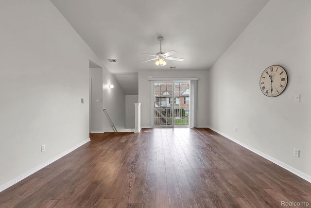 20654 DUNHAM Road, Clinton Charter Township, MI 48038