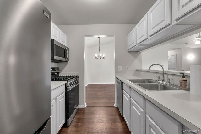 20654 DUNHAM Road, Clinton Charter Township, MI 48038