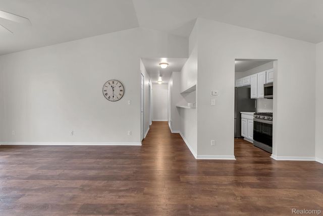 20654 DUNHAM Road, Clinton Charter Township, MI 48038