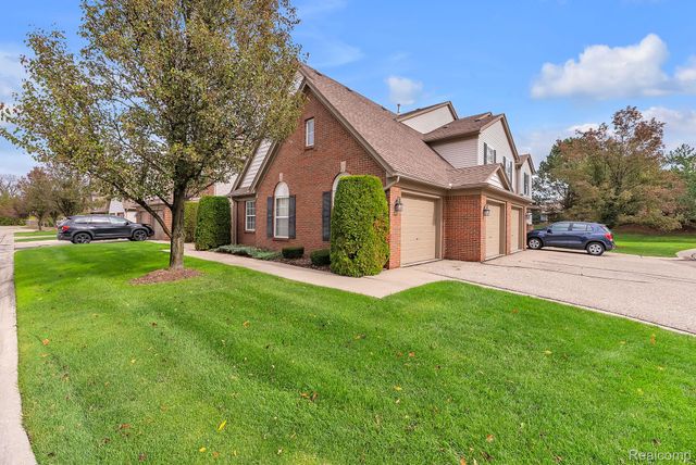 20654 DUNHAM Road, Clinton Charter Township, MI 48038