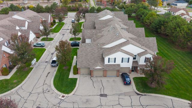 20654 DUNHAM Road, Clinton Charter Township, MI 48038