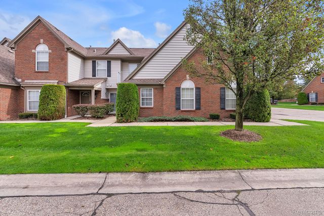 20654 DUNHAM Road, Clinton Charter Township, MI 48038