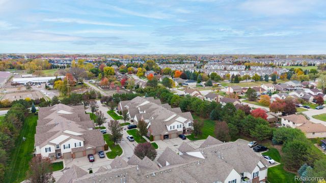 20654 DUNHAM Road, Clinton Charter Township, MI 48038