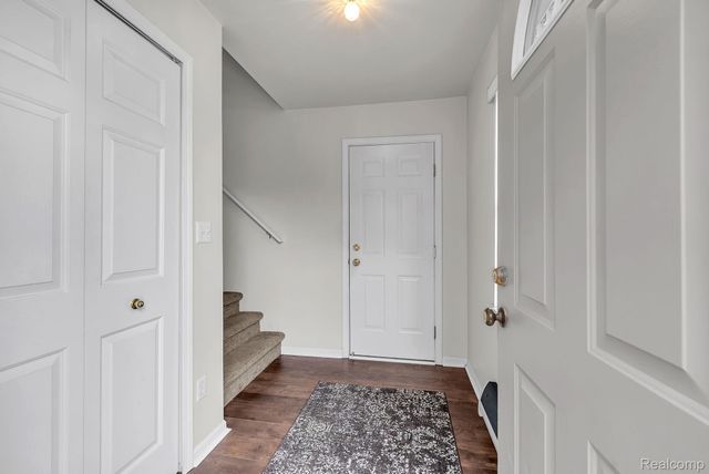 20654 DUNHAM Road, Clinton Charter Township, MI 48038