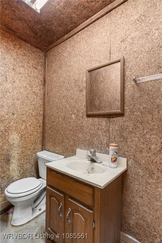 4541 W State HWY 22, Paris, AR 72855