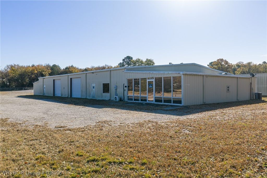 4541 W State HWY 22, Paris, AR 72855