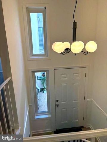 9759 LAKE SHORE DR, Montgomery Village, MD 20886
