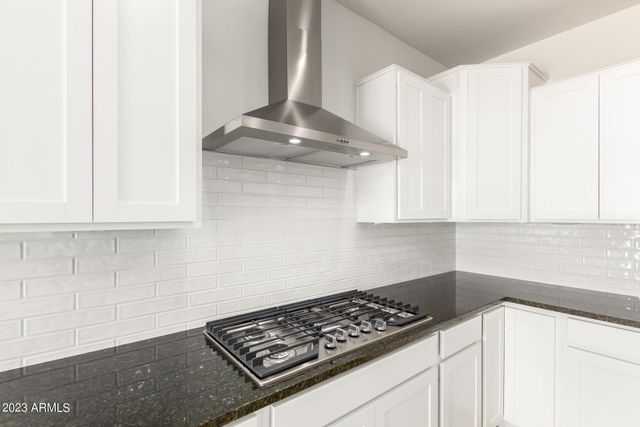 8529 S 67th Drive, Laveen, AZ 85339