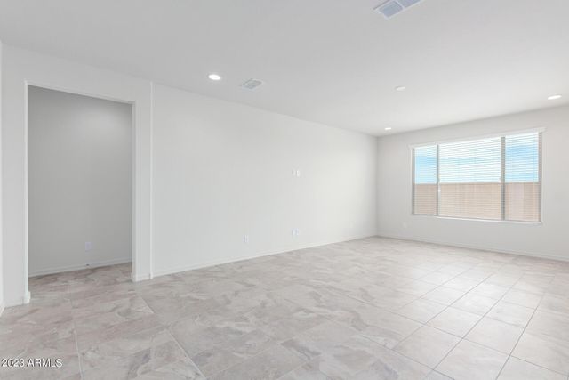 8529 S 67th Drive, Laveen, AZ 85339