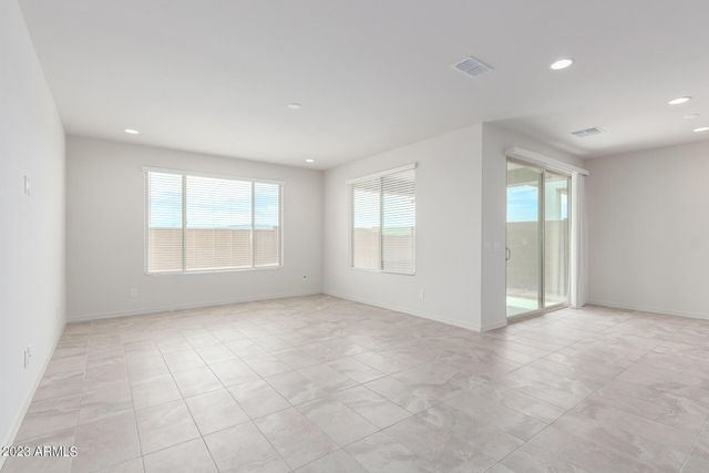 8529 S 67th Drive, Laveen, AZ 85339