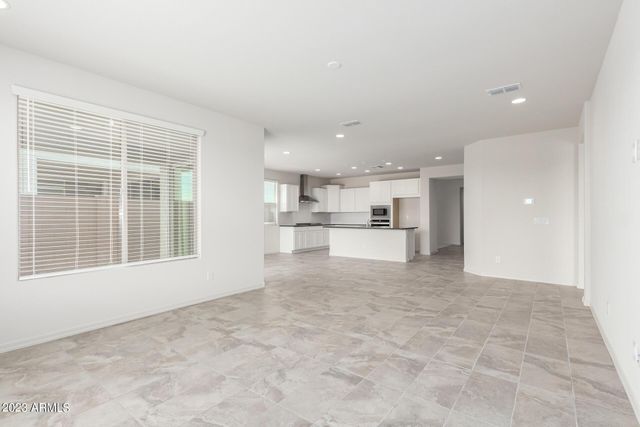 8529 S 67th Drive, Laveen, AZ 85339