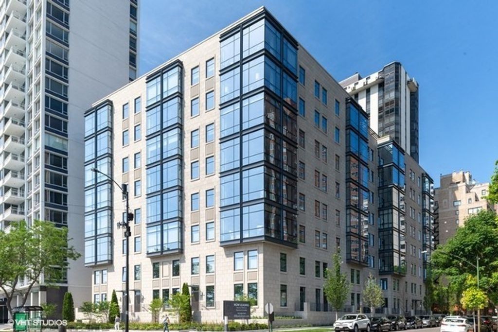 61 E Banks Street 802, Chicago, IL 60610
