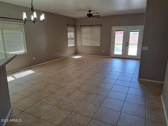 2045 E INDIAN WELLS Drive, Chandler, AZ 85249