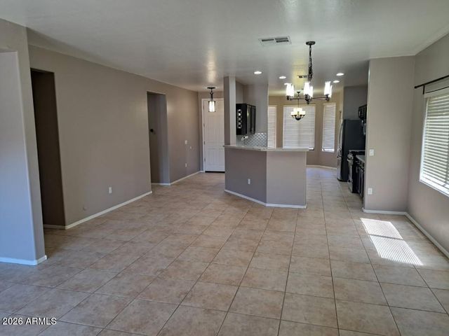 2045 E INDIAN WELLS Drive, Chandler, AZ 85249