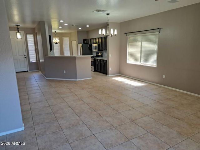 2045 E INDIAN WELLS Drive, Chandler, AZ 85249