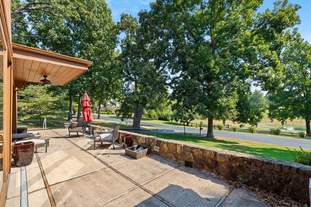 645 S Augusta Drive, Springfield, MO 65809