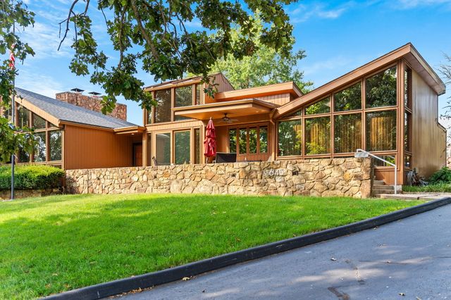 645 S Augusta Drive, Springfield, MO 65809