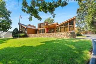 645 S Augusta Drive, Springfield, MO 65809