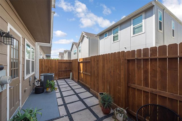 5423 Camaguey Street, Houston, TX 77023