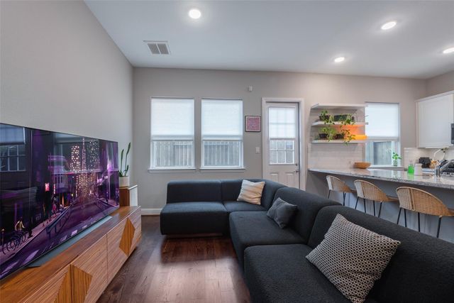 5423 Camaguey Street, Houston, TX 77023