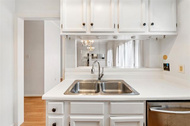 11711 Memorial Drive 597, Houston, TX 77024