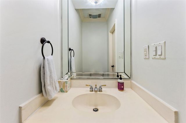 11711 Memorial Drive 597, Houston, TX 77024