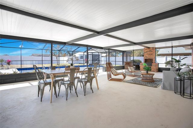 2115 LAKE HOLLOWAY BOULEVARD, Lakeland, FL 33801