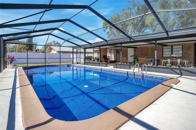 2115 LAKE HOLLOWAY BOULEVARD, Lakeland, FL 33801